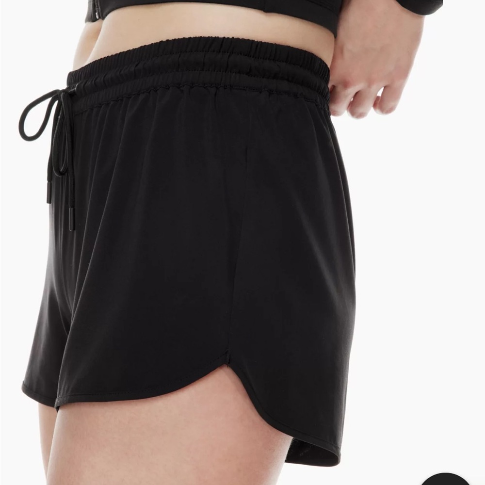 TNA Distance Short 3”